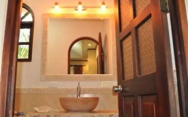 Pueblo Colonial 1 by RedAwning