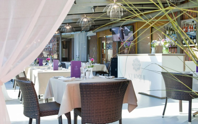 KURSHI Hotel & SPA