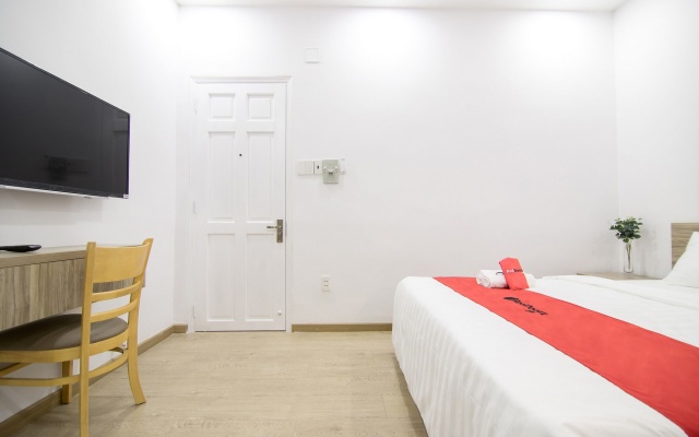 RedDoorz Plus @ Nguyen Van Troi – Guest Rooms – Ho Chi Minh City