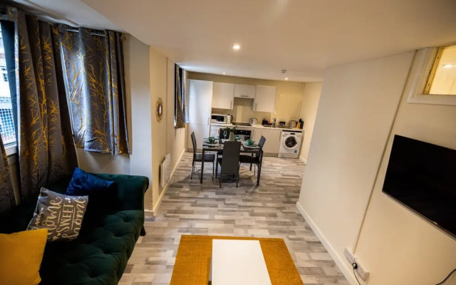 3 Bedrooms-8guests-babycot-15mintopepys-freeparkg