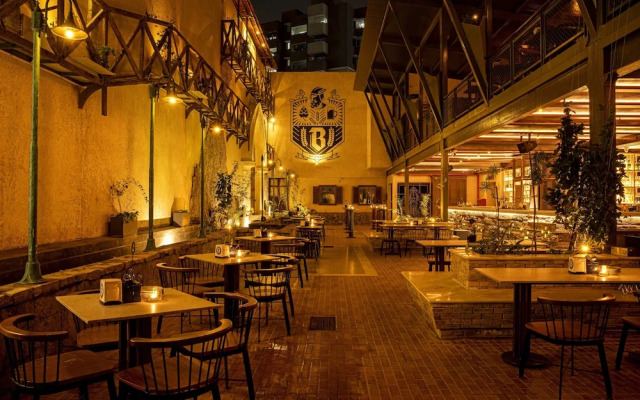 The Quarters Business Hotel