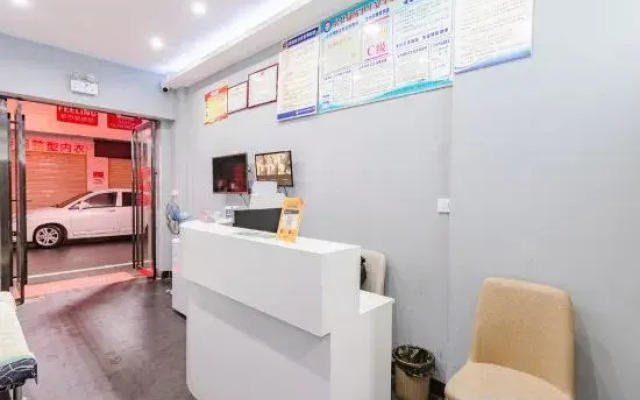 Xinyang Dongpeng Hotel