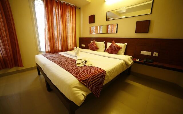 OYO 1456 Hotel Raj Classic Inn