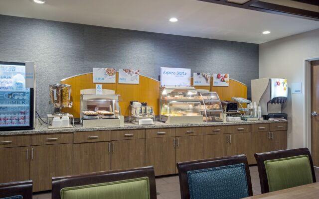 Holiday Inn Express Hotel & Suites Kailua-Kona by IHG