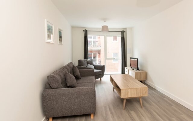 Fantastic 2 Bedroom Apartment In Manchester