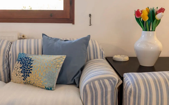 Sardinia Re - Shuluq 6