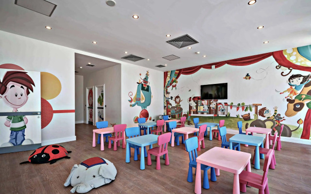 Royal Teos Thermal Resort Clinic & Spa - Halal Hotel