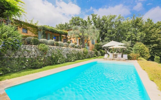 Chateauneuf Bellevue VI4062