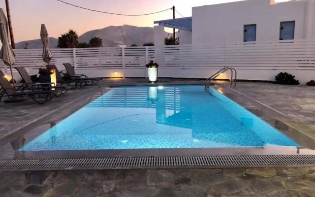 Sam29 3-bed Villa in Monolithos