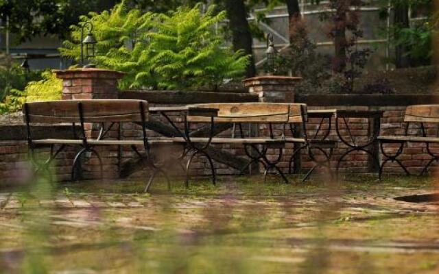 ForRest Hotel & Restaurant