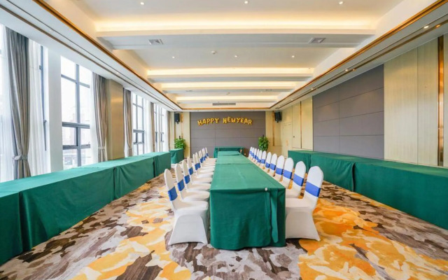 Mingwu Jiuzun Hotel