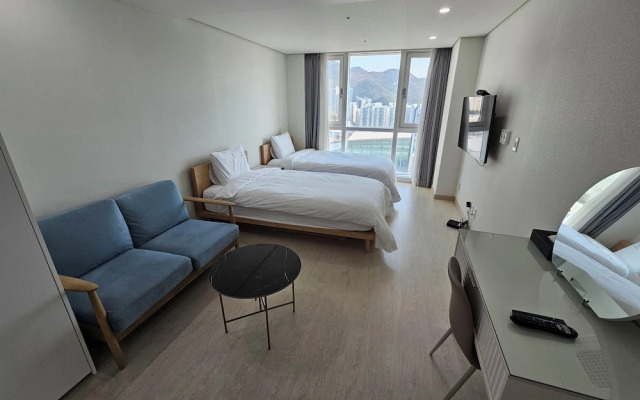 W Residence Hotel Centum City