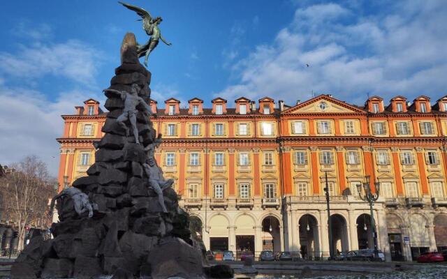 Apartment Piazza Statuto 9 nel pieno CENTRO di TORINO