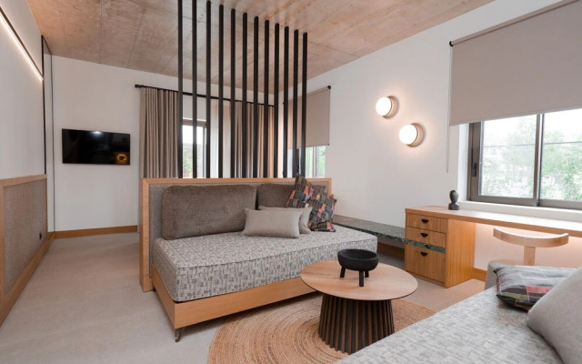 Capital Luxury Suites