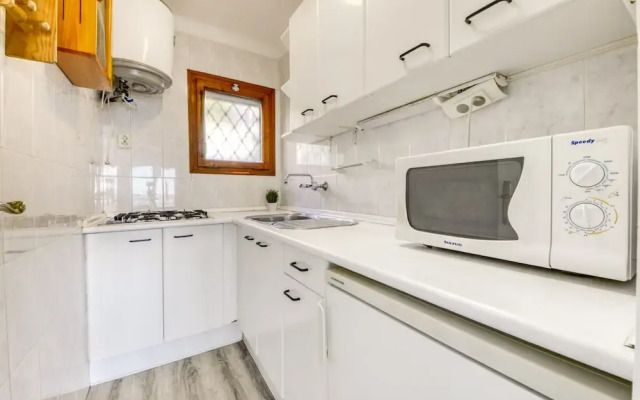 Cozy Apartment in Roses Centro