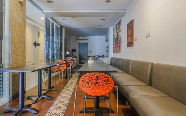 OYO 90244 Hotel Antara
