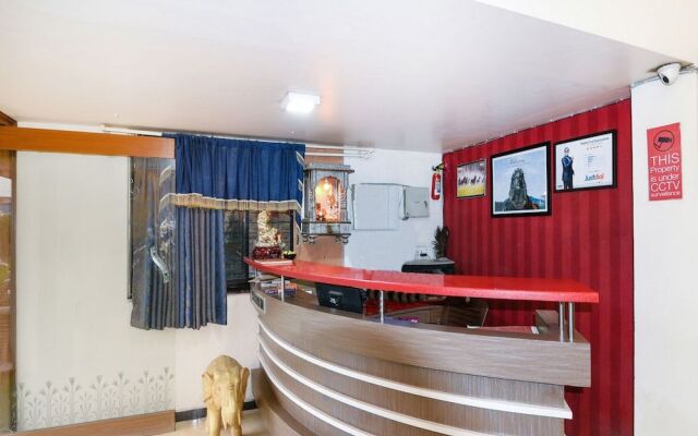 OYO 15349 Hotel Ira Executive