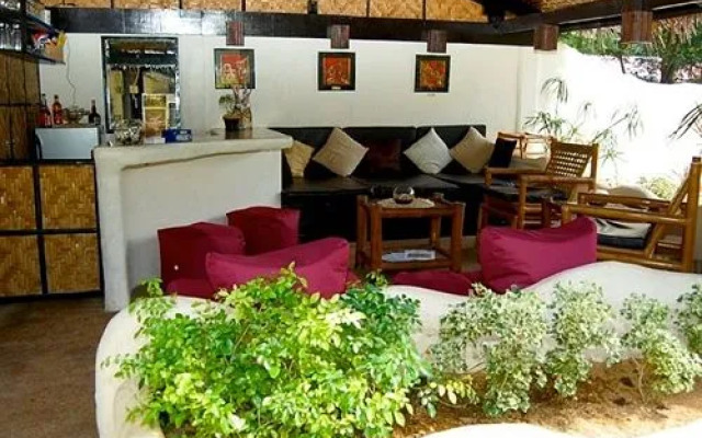 ChARTs Resort and ART-Café