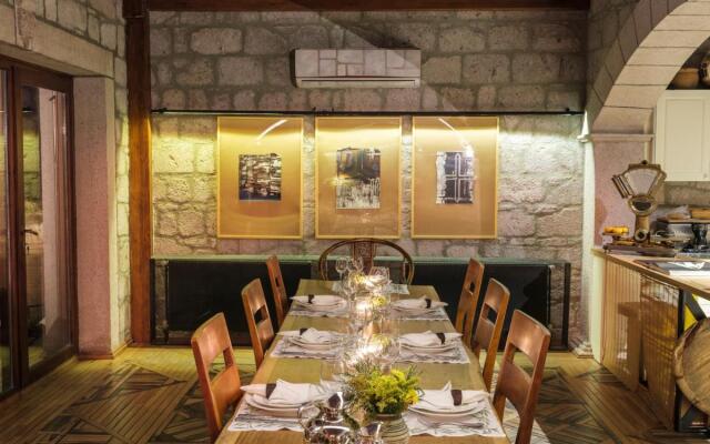 Simurg Inn