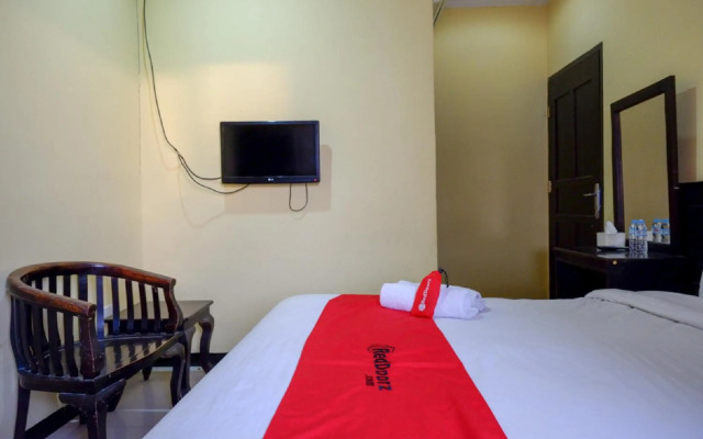 RedDoorz near Citraland Waterpark Kendari