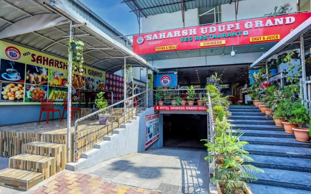 OYO 13869 Hotel Saharsh Grand