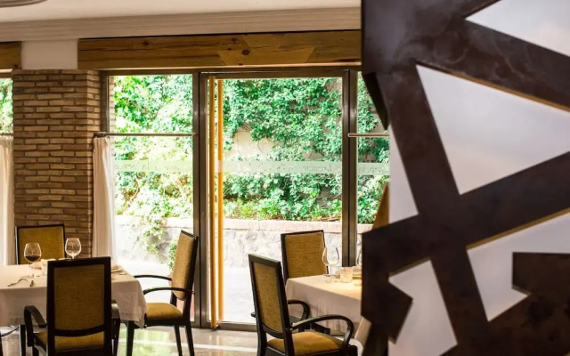 Las Yucas Tradición S.L.