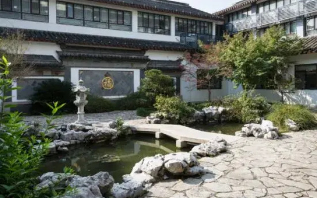 Luyi Resort Hotel