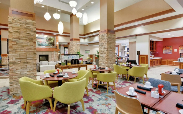 Hilton Garden Inn Milwaukee Airport