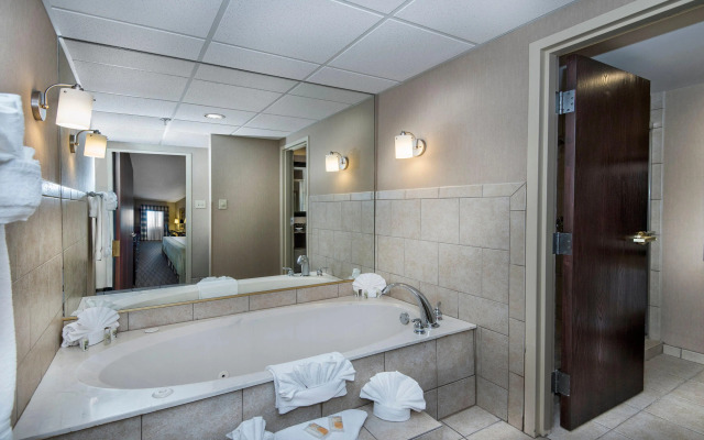 Holiday Inn Springdale/Fayetteville Area by IHG
