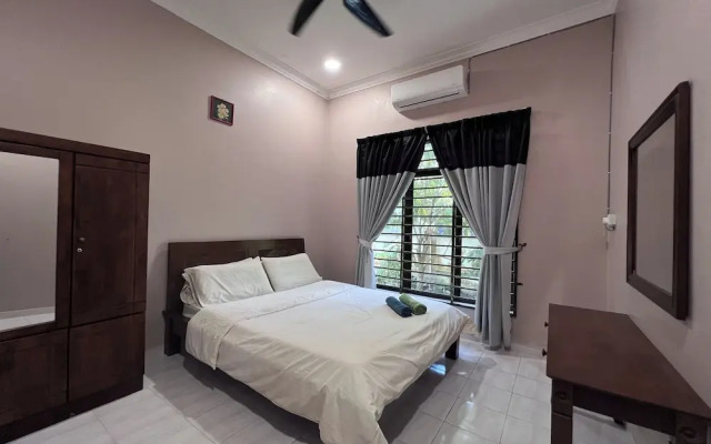 Nurbayu Villa (3 and 4 bedroom Villa) Kemaman