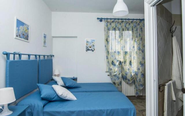 Majestic holiday home in Montefalcone Appennino with garden