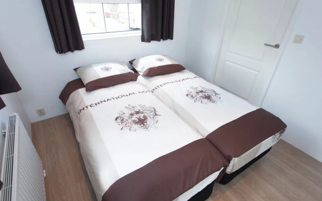 Comfortable Chalet Located in the Green Achterhoek