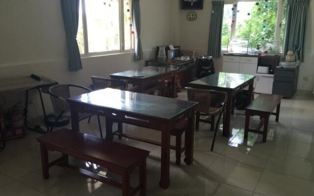 Health Life Village B&B