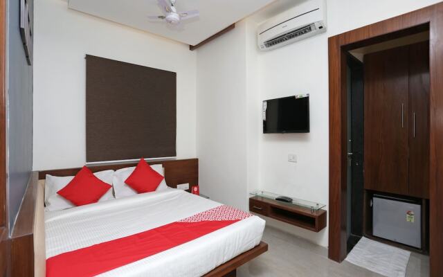 OYO 12899 Hotel Khushi Regent