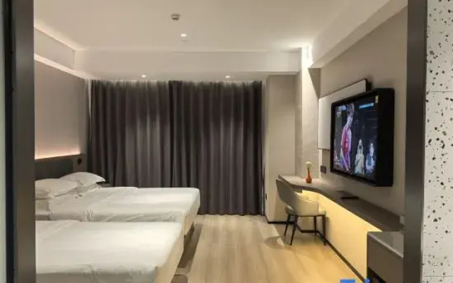 Lston Hotel
