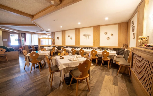 Hotel Caminetto Mountain Resort