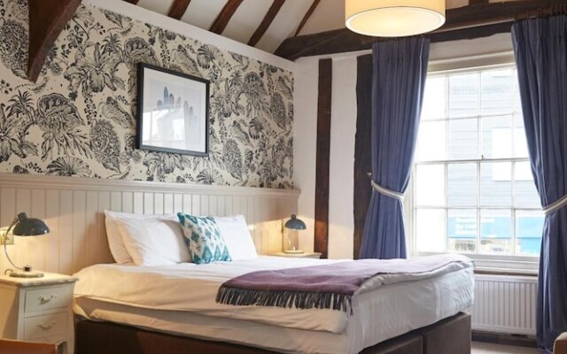 White Hart Hotel by Greene King Inns