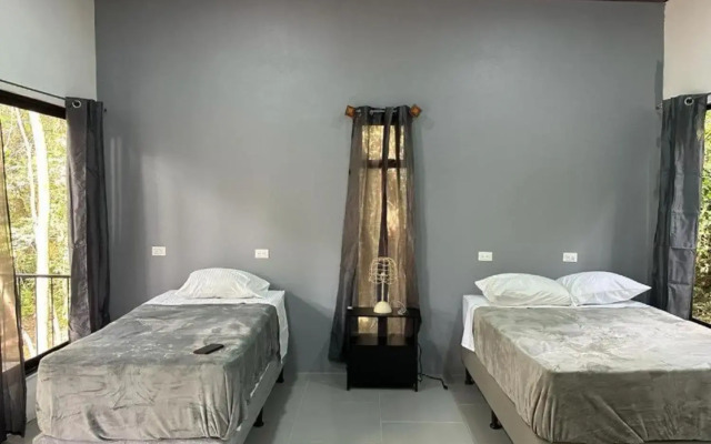 Hotel Roca Verde