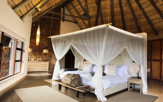 Nambiti Hills Private Game Lodge