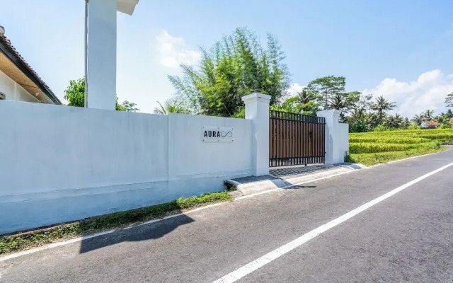 Aura Apartments