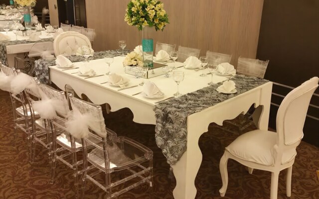 Hotel Plaza Meru