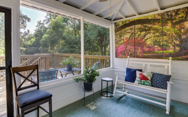 Charming Thomasville Getaway: Walk to Downtown!