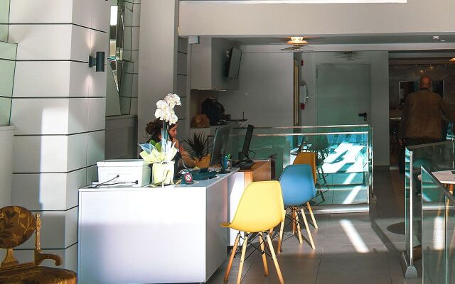 Athenian Montaza Hotel