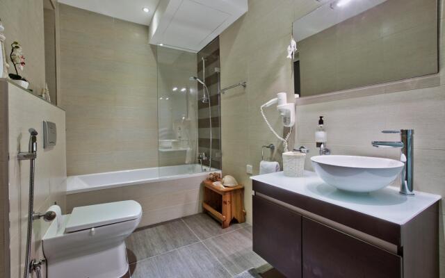 Bright and central 2 bedroom apartment in Sliema