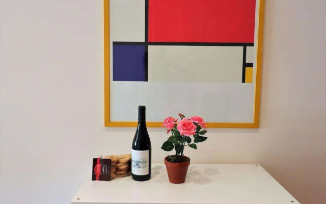 St Peter new and lightsome apartment with balcony