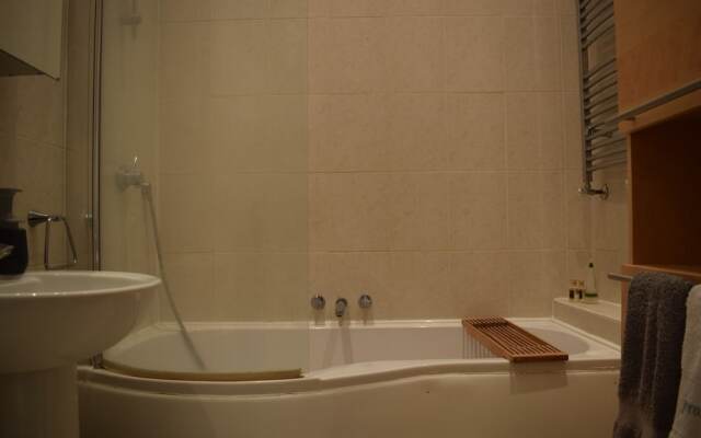 1 Bedroom Apartment in London Central Area