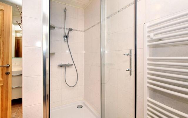 Luxurious chalet in Septon with sauna