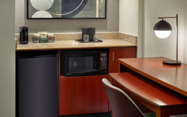Courtyard by Marriott - Atlanta Executive Park/Emory