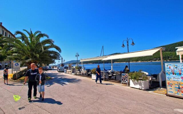 Apartment by the sea Rabac 1093