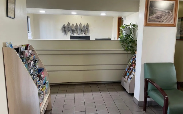 Travelodge Lake City